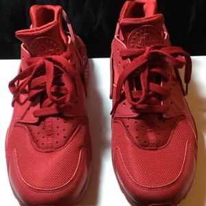 Nike Hurache- LE!